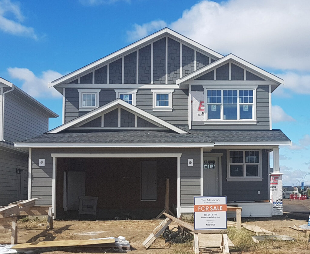 263 Greyeyes-Steele Way